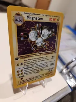 Pokemon TCG Magneton 11/62 1st Edition Fossil Holo Rare LP/NM Condition - Image 3