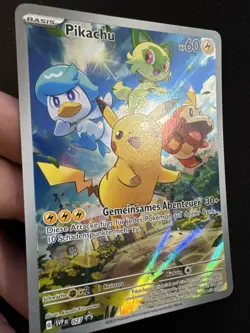 Pikachu 27 Holo Pokemon TCG Karmesin & Purpur Black Star Promos SVP 2023 NM DE - Image 3