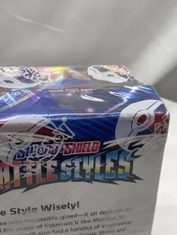Pokemon TCG Sword & Shield Battle Styles Booster Box - Image 5