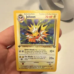 Pokemon Jolteon Holo Jungle 4/64 1999 English TCG Card - Image 1
