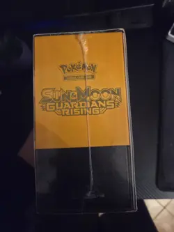 Pokemon TCG: Sun & Moon Guardians Rising Elite Trainer Box nuovo sigillato - Image 2