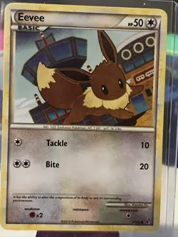 Pokemon TCG Eevee Undaunted 47/90 Regular Common LP - Image 1
