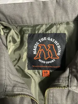 2024 Magic MTG Jacket Army Green Size L The Gathering - Image 3