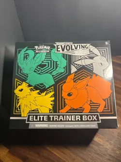 Pokemon TCG - Evolving Skies Elite Trainer Box - ETB Sealed - Image 1