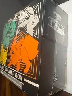 Pokemon TCG - Evolving Skies Elite Trainer Box - ETB Sealed - Image 2