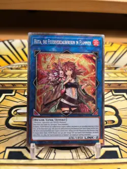 Yugioh Hiita, die Feuerverzaubererin in Flammen Platinum Secret Rare RA04-DE074 - Image 1