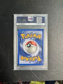 Pokemon TCG Zapdos Holo Rare Fossil PSA 8 - Image 2