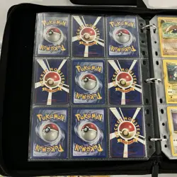 Vintage Pokemon Collection Lot Binder Venusaur + Moltres Holos 1999 Old Binder - Image 2