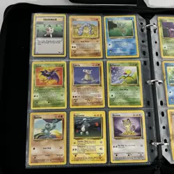 Vintage Pokemon Collection Lot Binder Venusaur + Moltres Holos 1999 Old Binder - Image 4