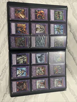 Yugioh Collection Binder - Holos/Rares/Commons - over 200 cards - Image 4