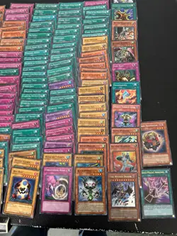 YU-GI-OH Card Lot of 400 Cards from 1996 - Image 4