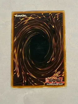 Yu-Gi-Oh! Ultra Rare Dark Magician of Chaos DR2-EN066 - Image 2
