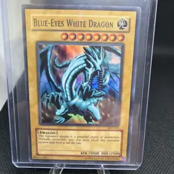 Yugioh Blue-Eyes White Dragon - SKE-001 - Unlimited Super Rare - HP - Image 1