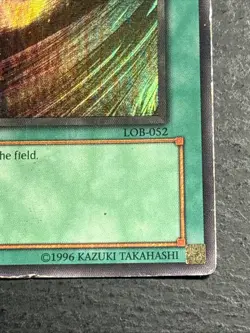 Dark Hole 1st Edition LOB-052 WAVY Foil Super Rare Vintage Yu-Gi-Oh Card HP - Image 4