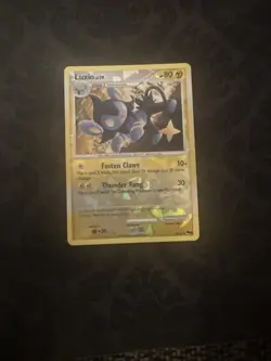 2008 Pokemon, POP Series 8, #8/17 Luxio LV.19, Cracked Ice Reverse Holo Uncommon - Image 1