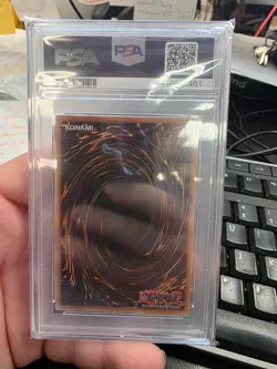 2025 YU-GI-OH RA04-EN153 Wind-up Magician 1st Ed-Platinum Secret rare PSA 10 - Image 2