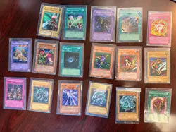 YUGIOH 17 CARD LOT!!! DRAGON, MAGIC, TRAP CARDS - HOLOS AND PROMO - Image 1