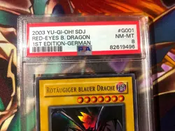 Yugioh - Rotaugiger Blauer Drache 1. Auflage Ultra Rare SDJ-G001 PSA 8 💎 - Image 4