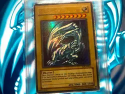 Yugioh - Blue-Eyes White Dragon SDK-G001 Ultra Rare PSA 1 💎- - Image 3