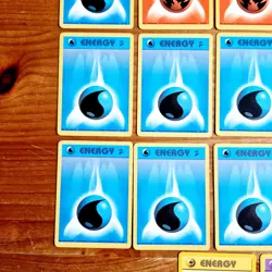 Pokemon 1999-2000 WOTC Mixed Bundle of 32 Energy Cards - Image 4