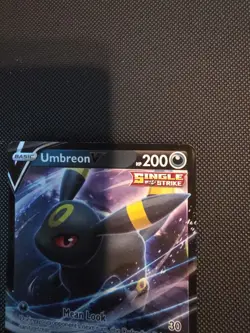 Umbreon v SWSH203 Sword & Shield Promo Card Holo - Image 4