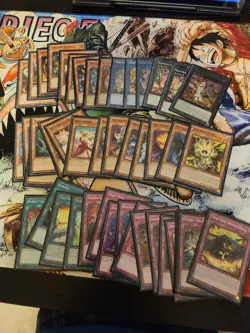 Yu-Gi-Oh! TCG Structure Deck Beware of Traptrix+ Sleeves - Image 1