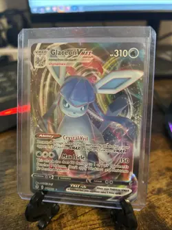 Pokemon TCG Glaceon VMAX Evolving Skies Holo Ultra Rare Card 041/203 - Image 1