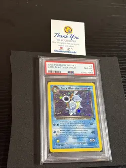 2000 Pokemon Rocket Dark Blastoise Holo #3 - PSA 8 - (Corner Swirl) 🌀 - Image 2