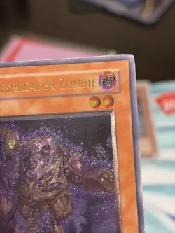 Slight Foil Shift Ultimate Rare Plaguespreader Zombie CSOC-EN031 LP - Image 3