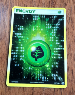 Pokemon TCG Grass Energy EX Emerald Holo rare 101/106 2005 DOUBLE SWIRL NM - Image 1