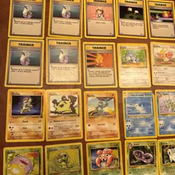 34 Vintage Pokemon Cards (fossil, Base Set, Base Set 2, Rocket, 1st Edition) - Image 3