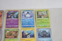 Pokemon Trading Card Lot of 100 "20 Holos" Various Sets (J4611G) - Image 3