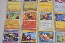 Pokemon Trading Card Lot of 100 "20 Holos" Various Sets (J4608G) - Image 5