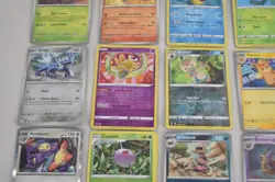 Pokemon Trading Card Lot of 100 "20 Holos" Various Sets (J4607G) - Image 5
