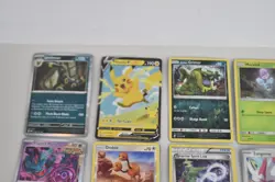 Pokemon Trading Card Lot of 100 "20 Holos" Various Sets (J4604G) - Image 2