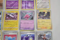 Pokemon Trading Card Lot of 100 "20 Holos" Various Sets (J4602G) - Image 4