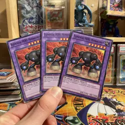 3X RYMP-EN018 Elemental Hero Mudballman Common 1st Edition Yugioh Playset - Image 1