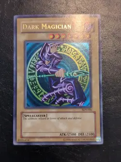 Yu-Gi-Oh! ULTRA RARE CARD DARK MAGICIAN SDY-006 VLP - Image 1