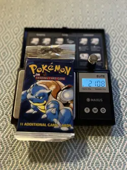 21.08 g HeavyU Wizards of the Coast Pokemon Base Set Booster Pack Blastoise Art 742818061582 - Image 2