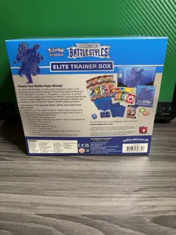 Pokemon TCG Sword & Shield - Battle Styles - Elite Trainer Box ETB Blue X1 - Image 3