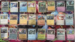 Pokemon TCG Reverse Holo Lot of 124 Modern Suicune Electabuzz Bayleef Zacian - Image 3