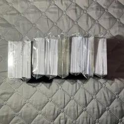 Pokemon TCG SWSH XY SV Bulk Lot (520 Non-Holo & 165 Rev/Holo) No Energy - Image 2