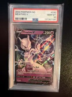 2022 POKEMON GO #030 MEWTWO V PSA 10 - Image 1
