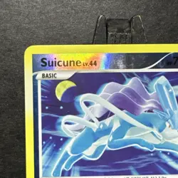 2007 Pokemon Diamond & Pearl Secret Wonders #19/32 Suicune Holo V754 MP - Image 2