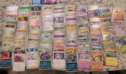 Lot Of 428 Pokemon Cards Holo, Reverse Holo, Bulk - Image 1
