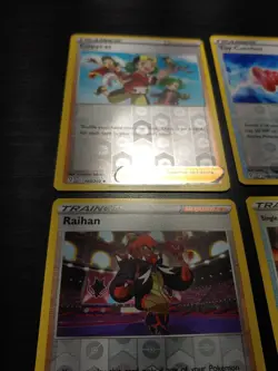 Pokemon TCG Trainer REV HOLO SWSH Evolving Skies Card Raihan 152/203 Copycat Sun - Image 4