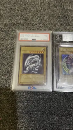 Yu-Gi-Oh Blue-Eyes White Dragon Dark Magician & Red-Eyes Black Dragon 3xSet - Image 2