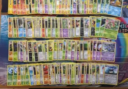 Vintage Pokemon Card Lot Fire Lapras Meganium Ampharos 230+ - Image 3