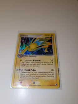 Jolteon Holofoil 8/115 Pokemon Unseen Forces Pokemon Card - Image 1