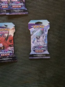 11x Pokemon TCG Sword & Shield Chilling Reign Sleeved Booster Pack 10 Cards New - Image 2